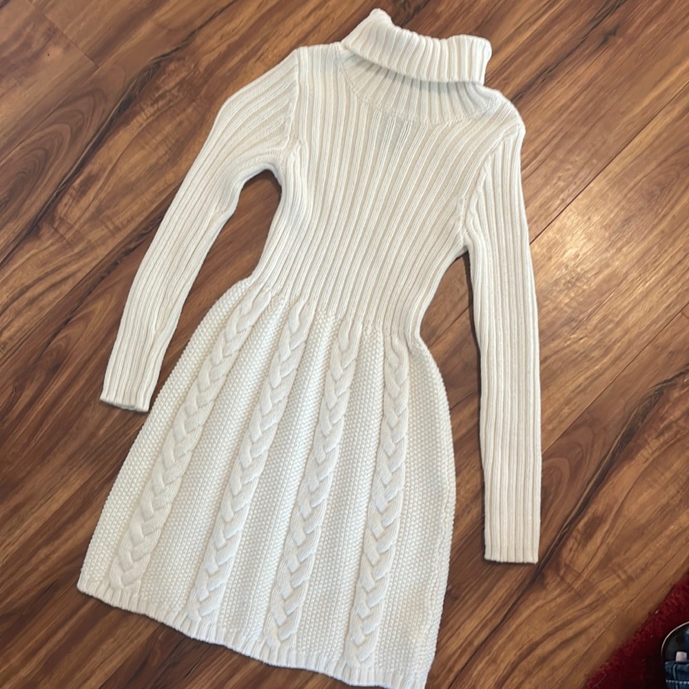 Girls sweater dress size 5/6 excellent condition